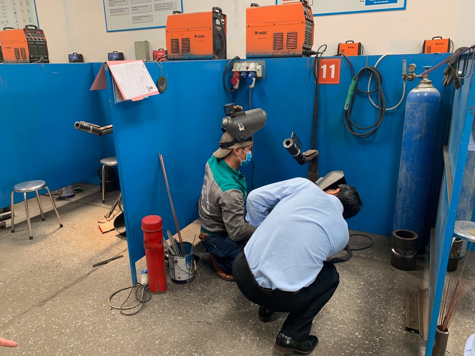 WELDERS - VIETNAM